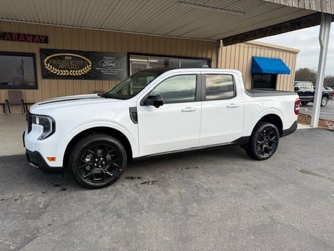 New 2026 Ford Maverick Lariat w/ Black Appearance Package AWD/4WD image 2