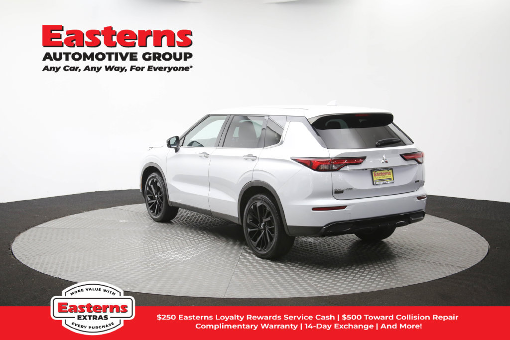 Used 2023 Mitsubishi Outlander SE Black Edition AWD/4WD image 66