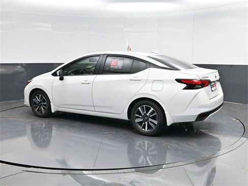 Used 2025 Nissan Versa SV w/ Trunk Package image 5