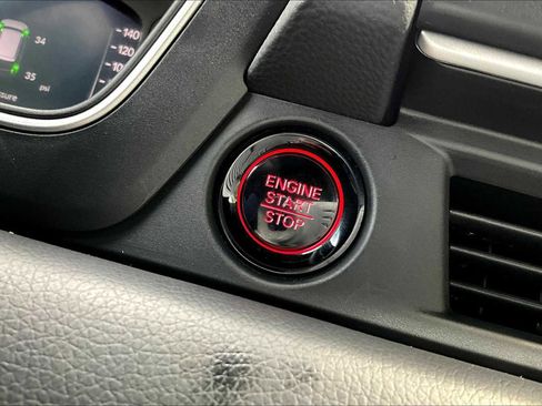 Used 2025 Honda Pilot Black Edition image 64