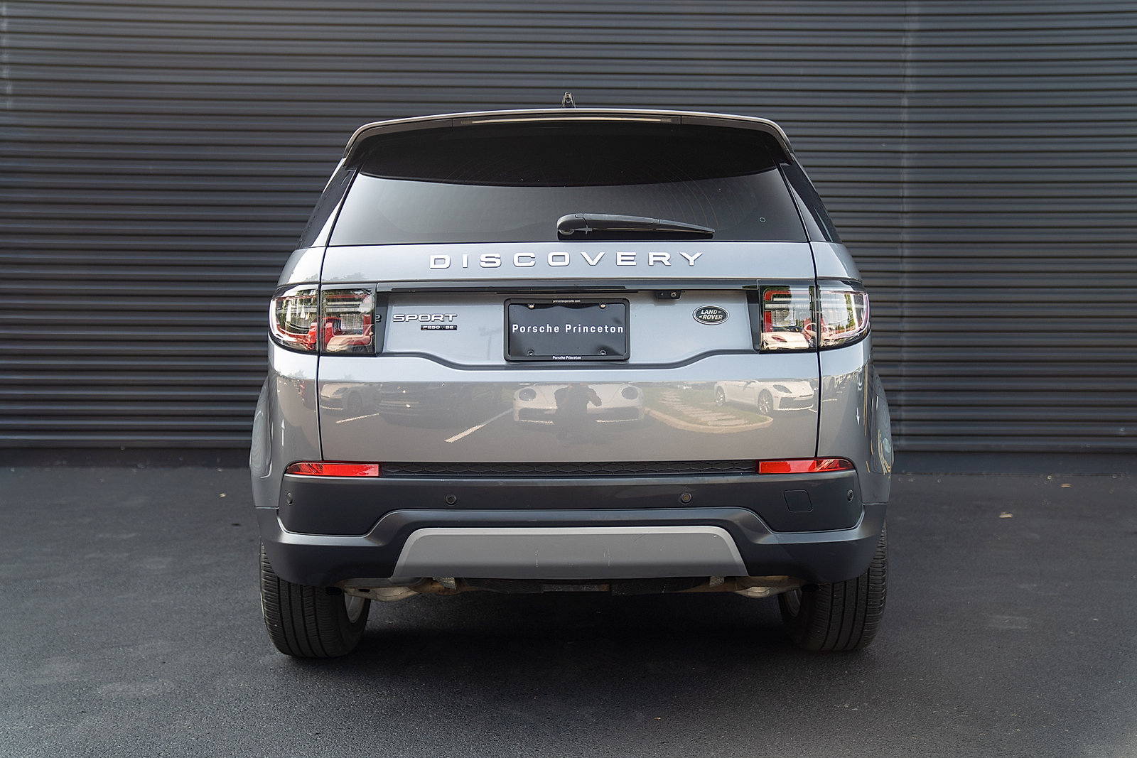 Used 2020 Land Rover Discovery Sport SE AWD/4WD image 27