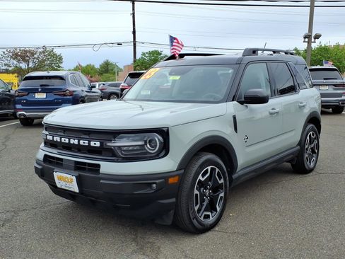 Certified 2023 Ford Bronco Sport Outer Banks w/ Tech Package AWD/4WD image 3