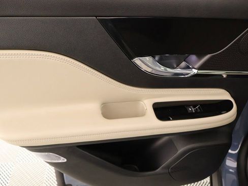 New 2026 Lincoln Corsair Grand Touring w/ Jet Appearance Package AWD/4WD image 18