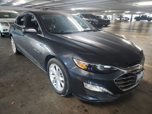 Used 2019 Chevrolet Malibu LT FWD image 1