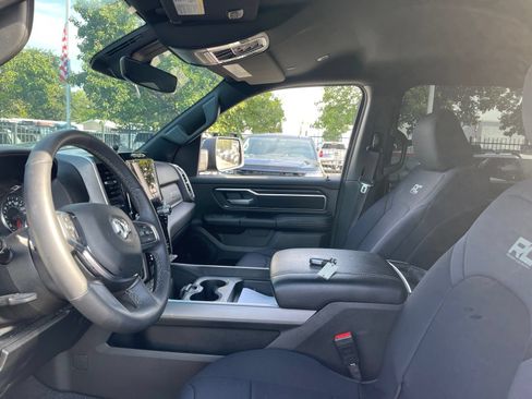 Used 2025 RAM 1500 Big Horn AWD/4WD image 5