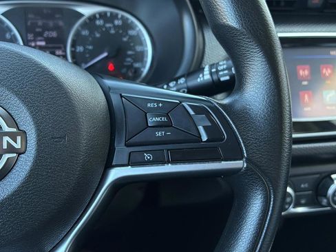 Used 2022 Nissan Kicks S FWD image 21
