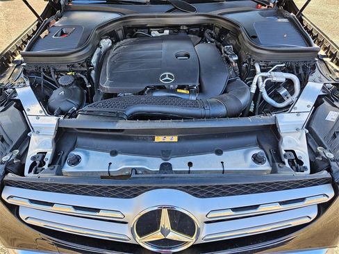 Used 2022 Mercedes-Benz GLC 300 4MATIC image 25