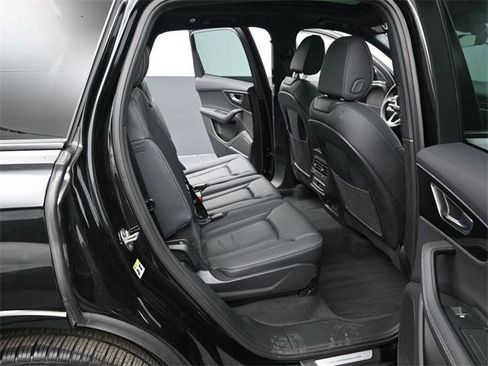 Used 2025 Audi Q7 2.0T Premium Plus w/ Premium Plus Package image 35