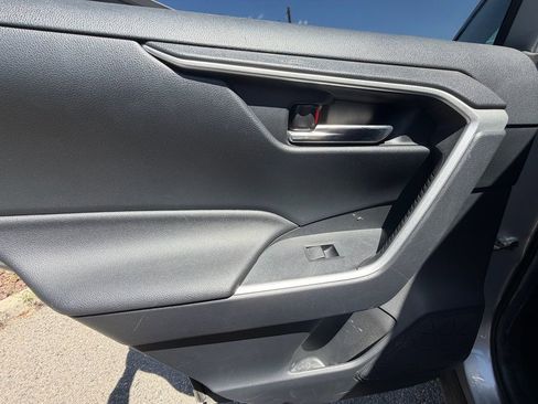 Used 2019 Toyota RAV4 XLE w/ Convenience Package AWD/4WD image 13