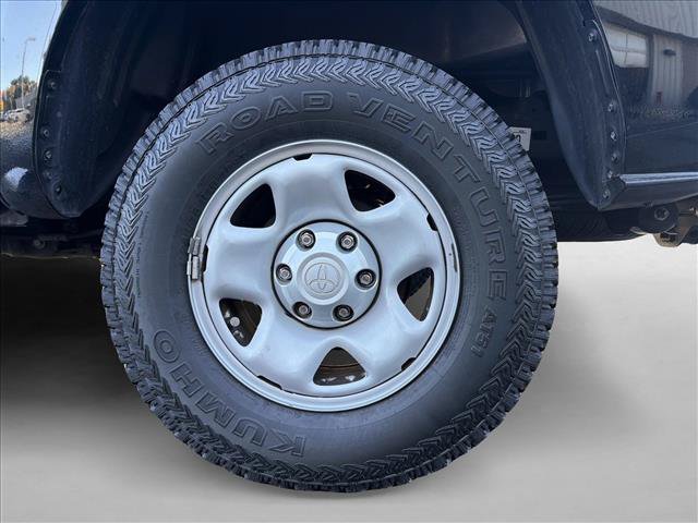 Used 2022 Toyota Tacoma SR AWD/4WD image 9