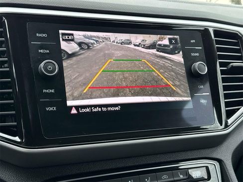 Used 2022 Volkswagen Atlas SE image 4