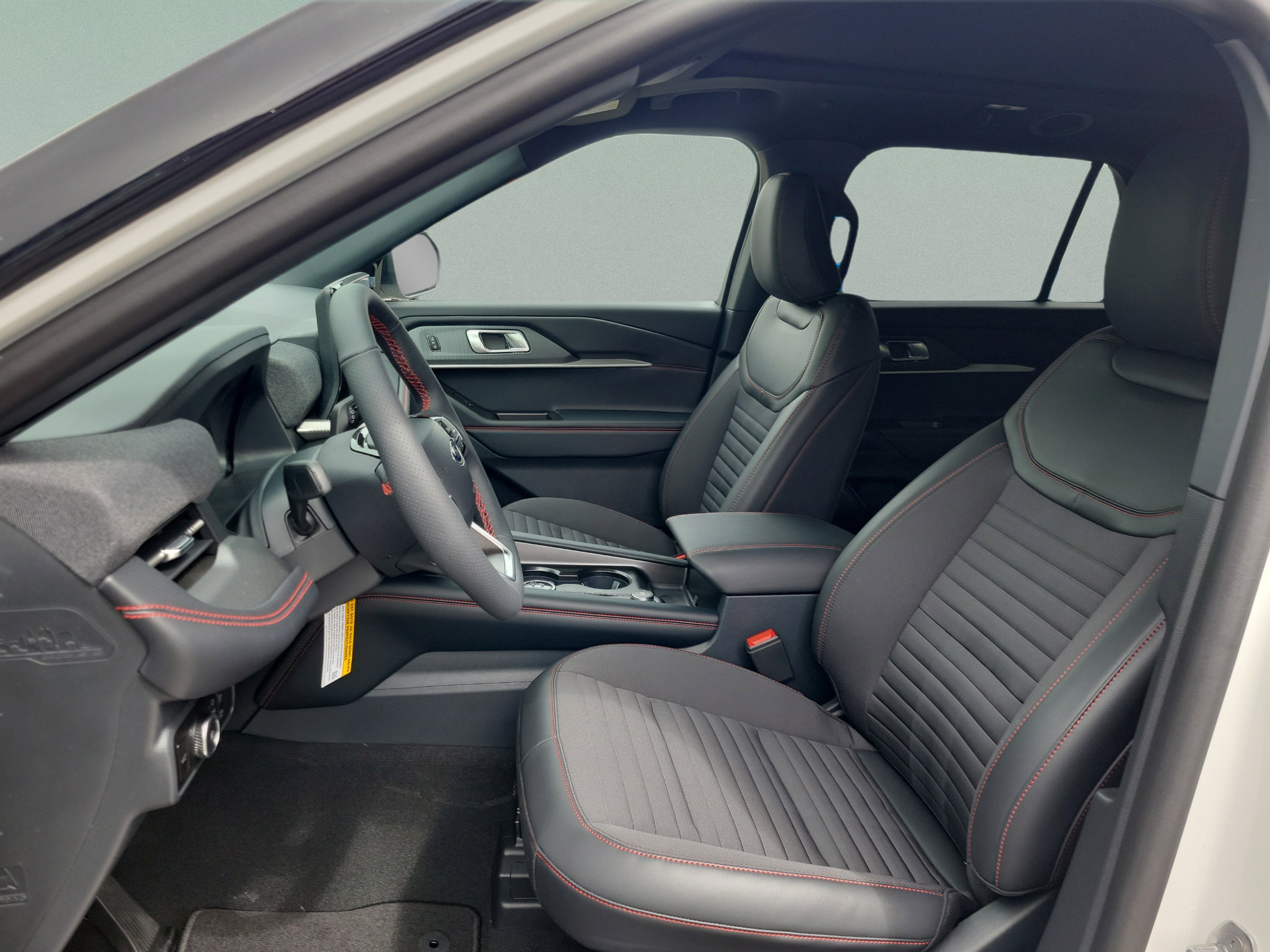 New 2026 Ford Explorer ST-Line w/ ST-Line Street Pack AWD/4WD image 8