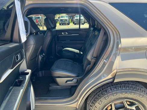 Used 2026 Ford Explorer Tremor w/ Tremor Convenience Package AWD/4WD image 16