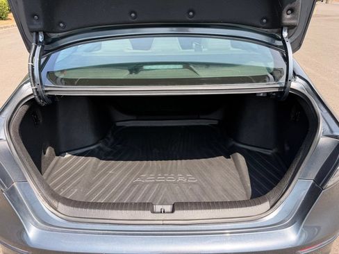 Used 2023 Honda Accord LX image 10