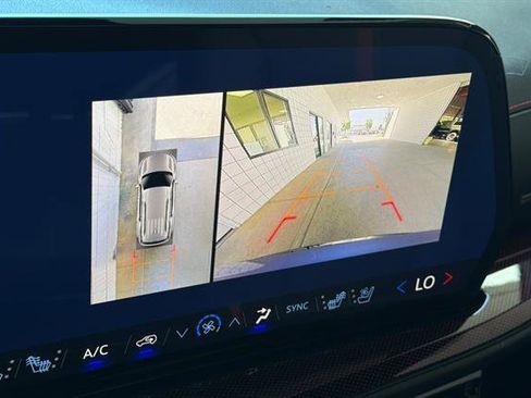 New 2026 Chevrolet Traverse RS w/ LPO, Floor Liner Package AWD/4WD image 23