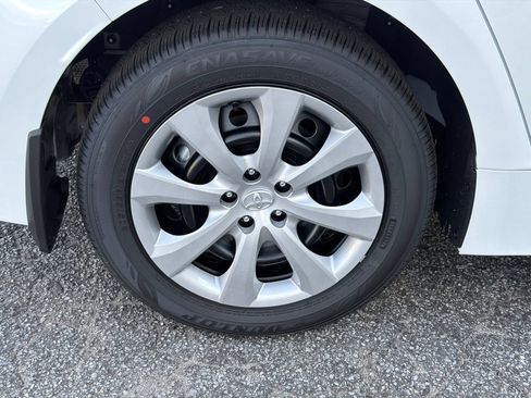 New 2026 Toyota Corolla LE FWD image 17