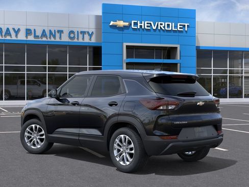 New 2026 Chevrolet TrailBlazer LS w/ LS Convenience Package FWD image 3