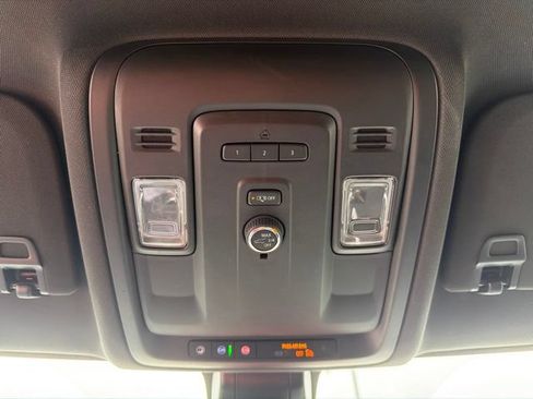 Certified 2022 Chevrolet Suburban LT AWD/4WD image 22