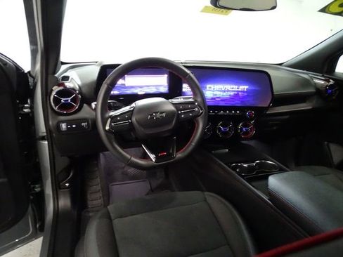 Certified 2025 Chevrolet Blazer EV RS AWD/4WD image 5