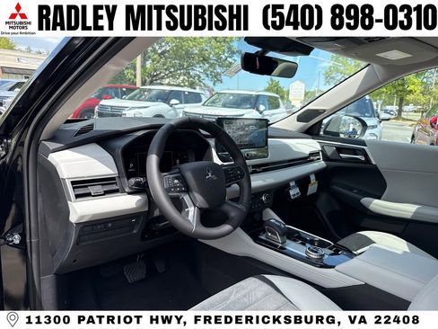 New 2026 Mitsubishi Outlander AWD image 4