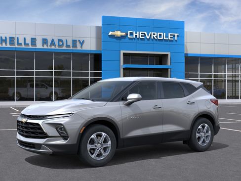 New 2026 Chevrolet Blazer LT FWD image 2