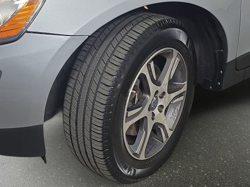 Used 2013 Volvo XC60 T6 AWD/4WD image 36