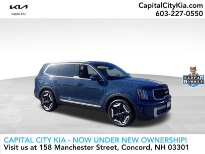 Used 2024 Kia Telluride EX w/ EX Captain's Chair Package