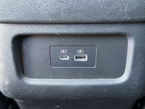 Certified 2025 Nissan Pathfinder S FWD image 18