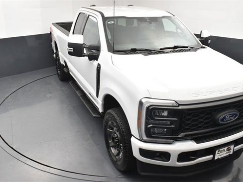 Used 2023 Ford F350 Lariat w/ Sport Appearance Package image 13