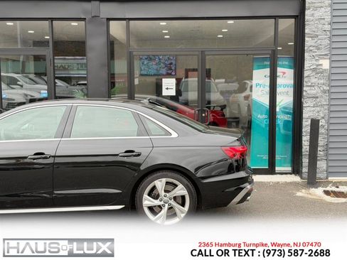 Used 2021 Audi S4 Premium Plus w/ Premium Plus Package image 11