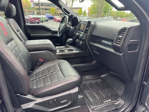 Used 2019 Ford F150 Lariat w/ Equipment Group 502A Luxury AWD/4WD image 16