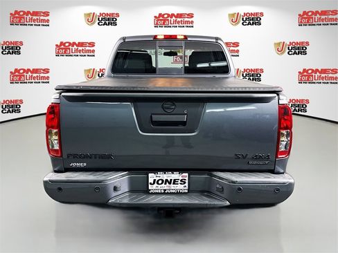 Certified 2020 Nissan Frontier SV w/ Midnight Edition Floor Mats image 16