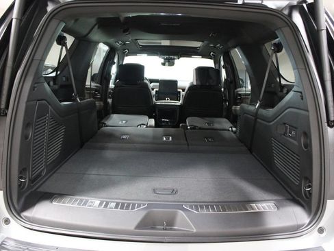 New 2026 GMC Yukon XL Denali Ultimate AWD/4WD image 17