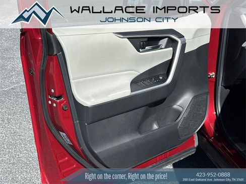 Used 2023 Toyota RAV4 XLE image 25