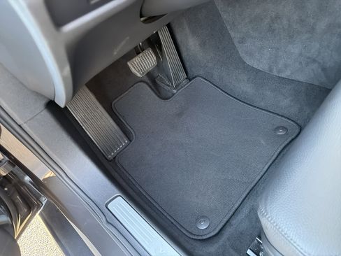 Certified 2025 Volvo V60 B5 Cross Country Plus image 17