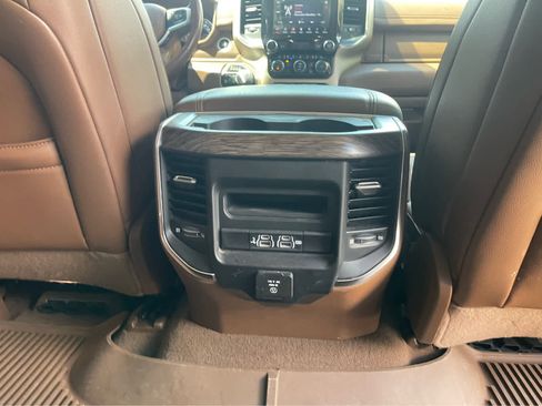 Used 2019 RAM 1500 Laramie AWD/4WD image 24
