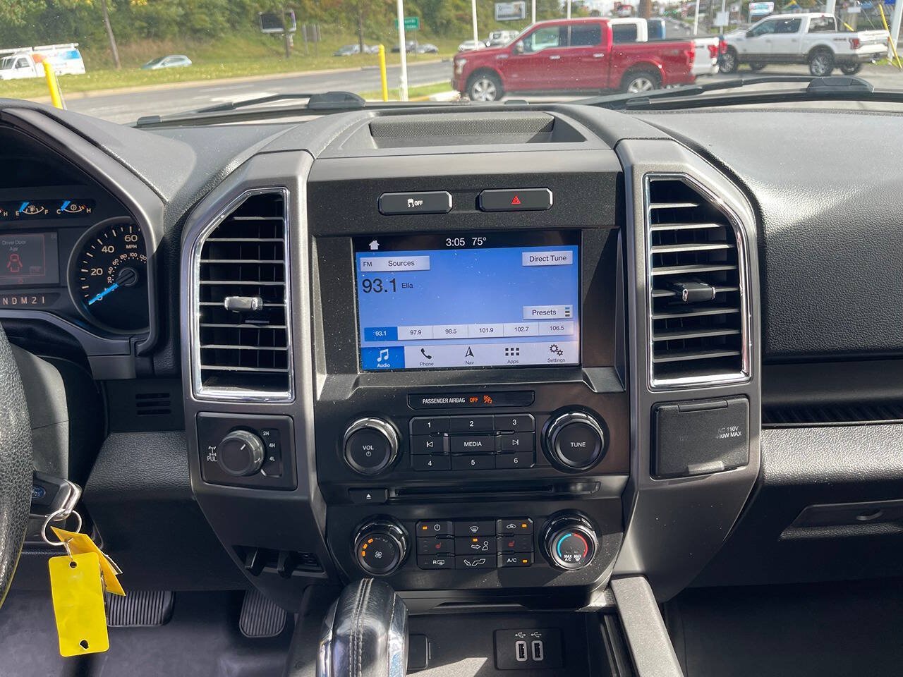 Used 2016 Ford F150 XLT w/ Equipment Group 302A Luxury AWD/4WD image 39