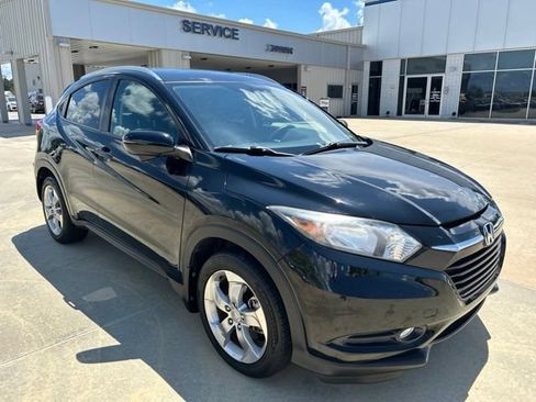Used 2017 Honda HR-V EX-L image 2