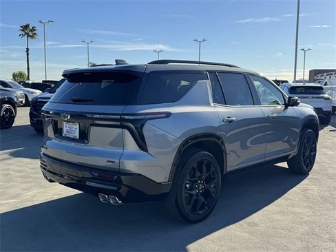 New 2026 Chevrolet Traverse RS w/ LPO, Floor Liner Package image 5