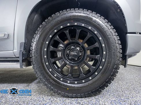 Used 2025 Chevrolet Silverado 1500 High Country w/ Technology Package AWD/4WD image 48