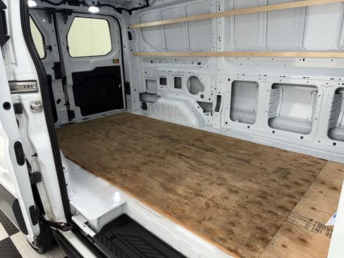 Used 2024 Ford Transit 250 Low Roof RWD image 16