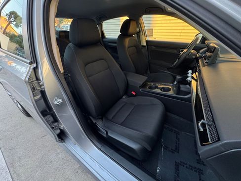 Used 2025 Honda Civic LX image 34