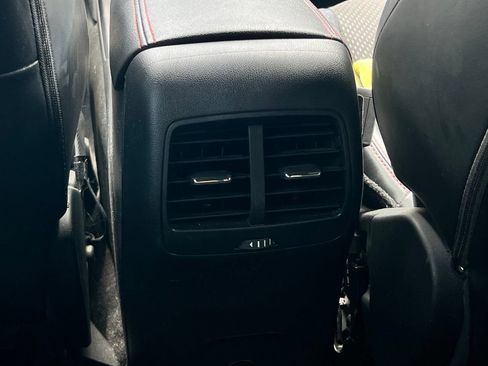 Used 2025 Ford Escape ST-Line AWD/4WD image 24