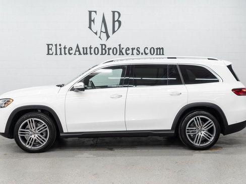 Used 2025 Mercedes-Benz GLS 450 4MATIC image 2
