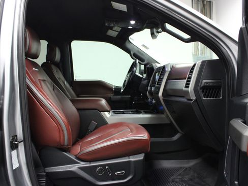 Used 2020 Ford F450 Platinum w/ FX4 Off-Road Package image 16