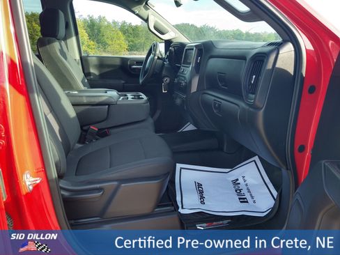 Used 2020 Chevrolet Silverado 1500 Custom Trail Boss w/ Custom Convenience Package image 3