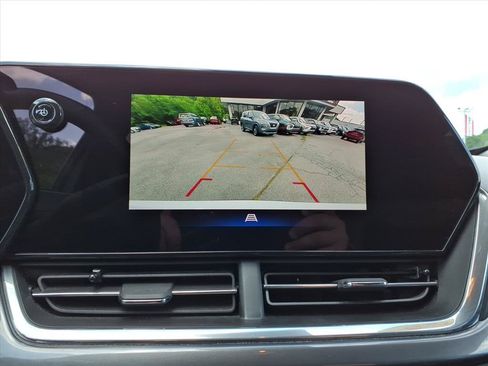 Used 2025 Chevrolet Trax ACTIV w/ Driver Confidence Package FWD image 12