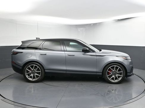 Used 2025 Land Rover Range Rover Velar Dynamic SE image 24