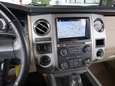 Used 2016 Ford Expedition EL XLT w/ Equipment Group 202A RWD image 42