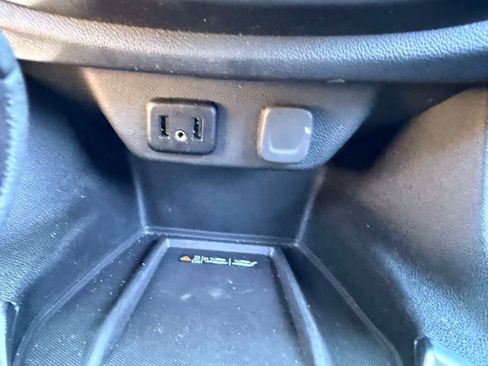 Used 2023 Chevrolet Traverse LT AWD/4WD image 24